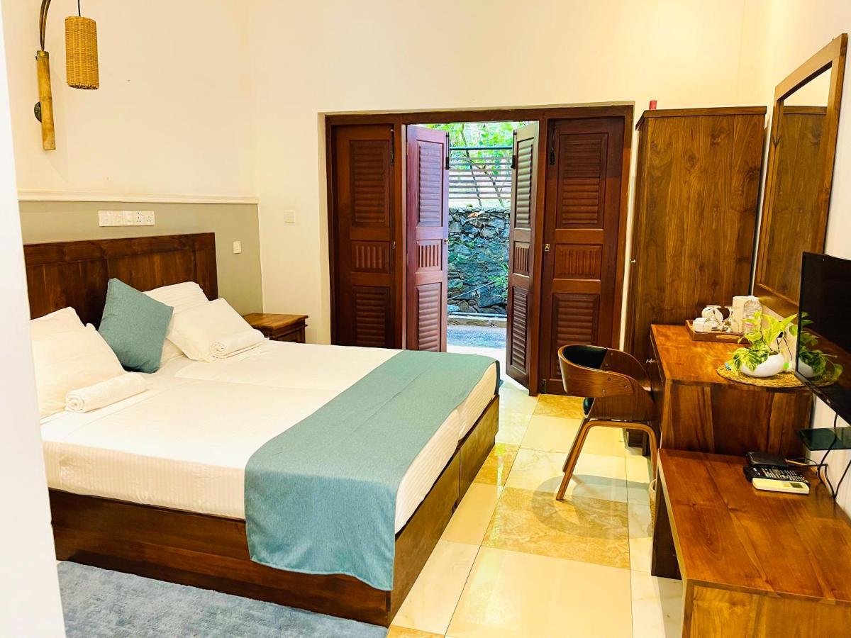Grand Rockland Hotel Matara Eksteriør billede